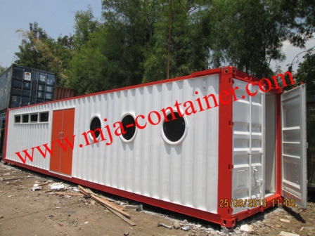 container pelindo 2